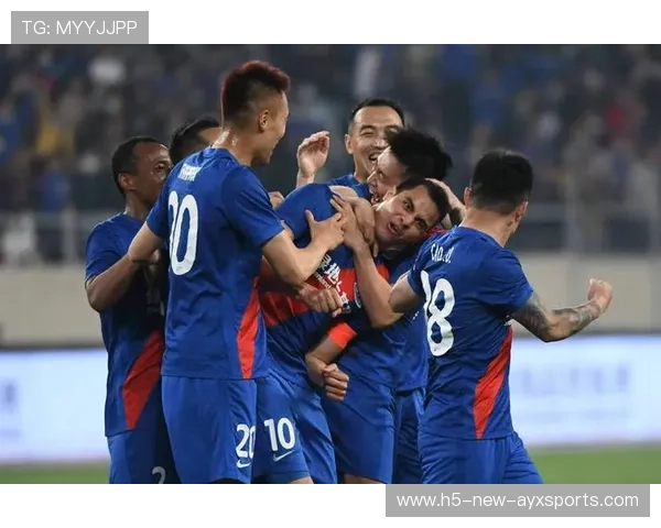 上海申花高频推进引发持续混乱