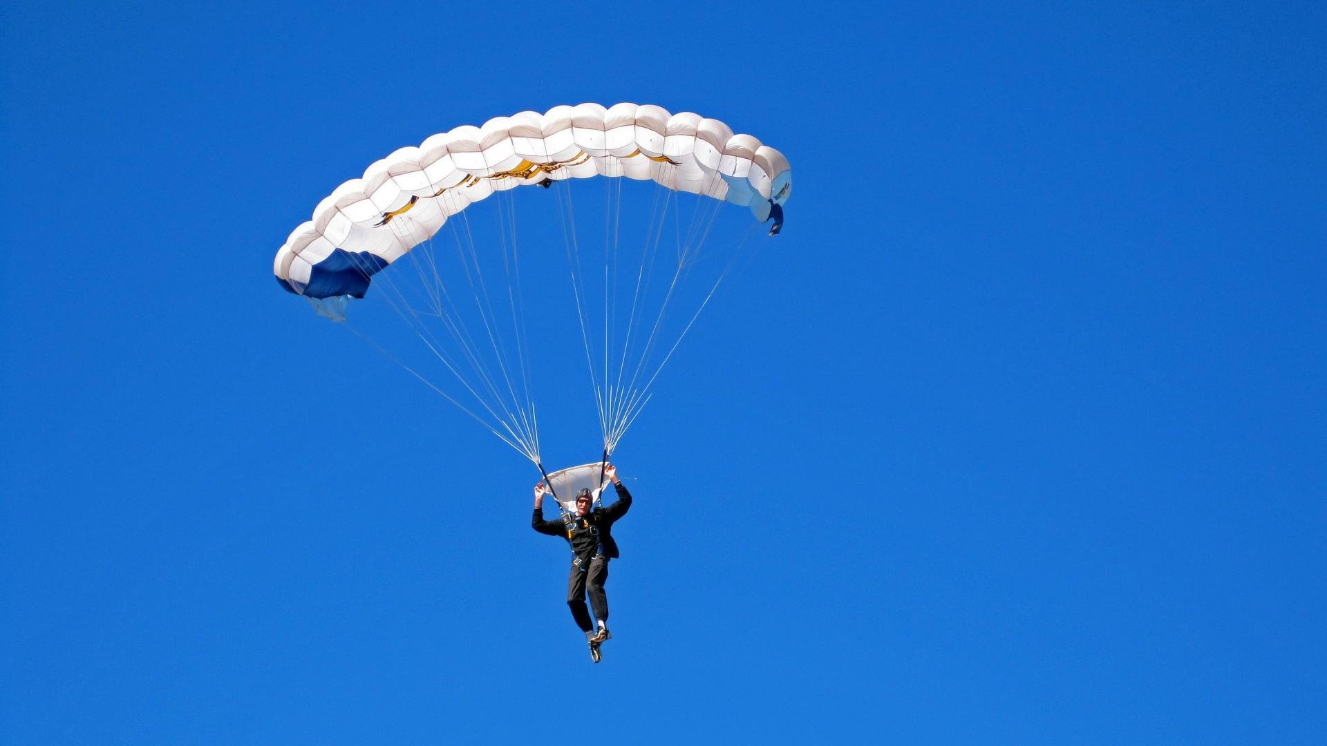 爱游戏体育(AYX)官方APP下载-《堡垒之夜》“未来创想”赛事盛大开启,奇思妙想引领未来潮流